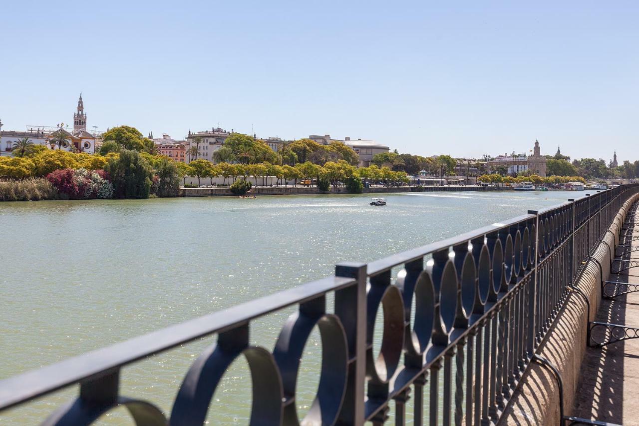 Fantastico Con Vistas Calle Betis Appartement *